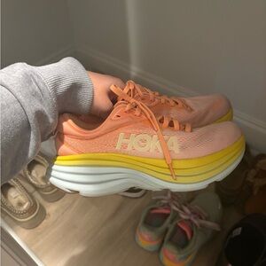 Hoka Bondi 8